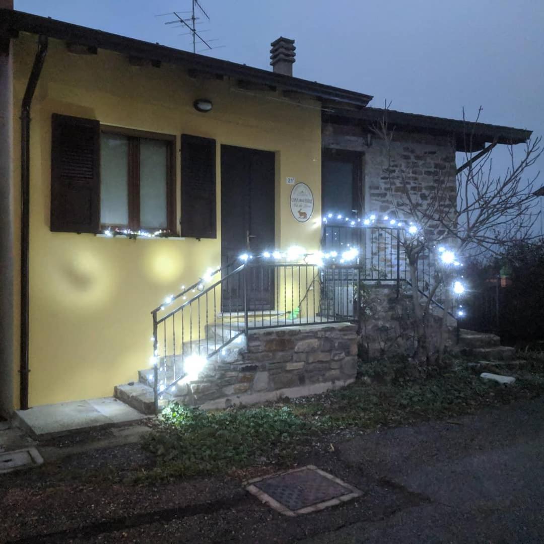 Albergo Diffuso Casa Delle Favole Ferriere ภายนอก รูปภาพ